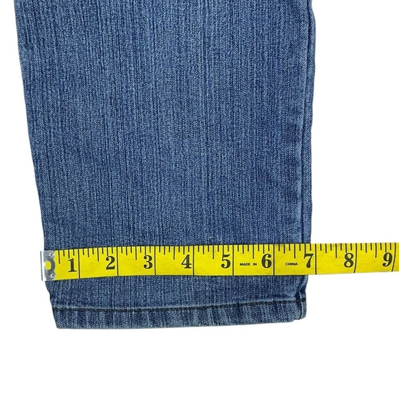 Gloria Vanderbilt Amanda Jean Mid Rise Straight Leg Med Wsh Inseam 28 Short Sz 6 - Picture 5 of 16